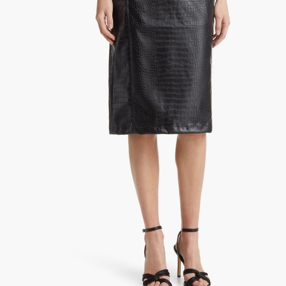 Halogen Black Croc Embossed Faux Leather Midi Pencil Skirt Size 2